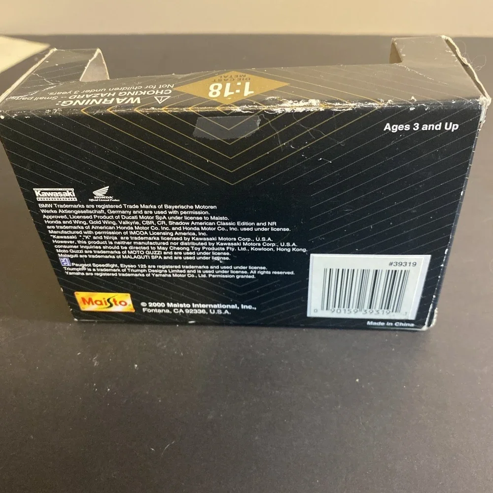 Maisto BMW Motorcycle 1 18 Special Edition Die Cast Metal Year 2000